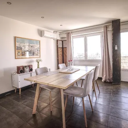 Superbe Loft 60 M² Avec Balcon Vue Sur La Mer Et La Major Appartement Marseille