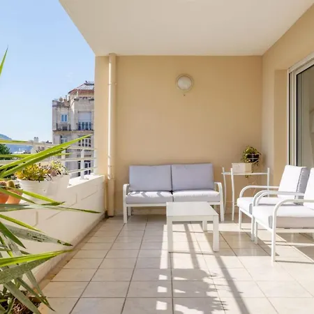 Standing 2 6 Pers Clim Parking Jo Marseille