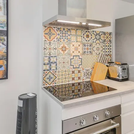 Panier's Sun Nice 1-bedroom In Historic Center Welkeys Apartment