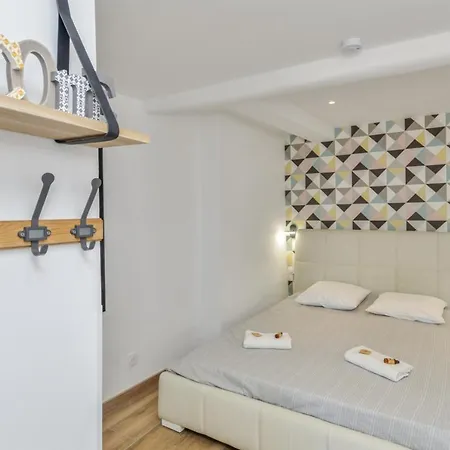 Apartment Panier's Sun Nice 1-bedroom In Historic Center Welkeys Marseille