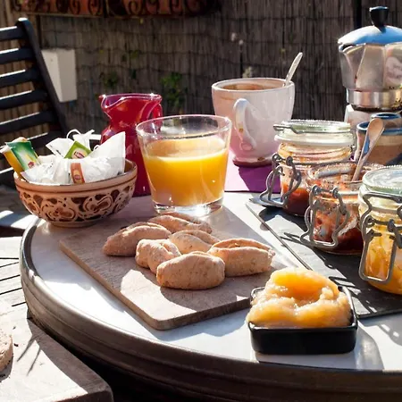 La Des Calanques Couette-café *