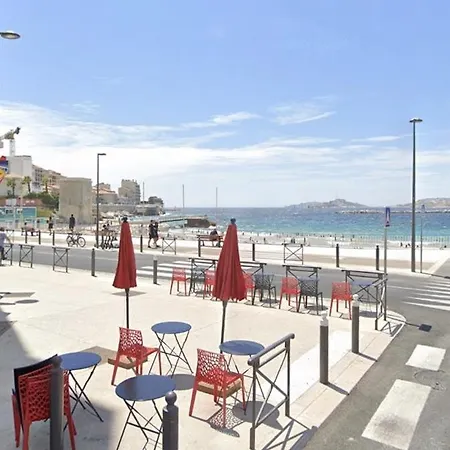 T2 Plage Catalans-vieux Port Apartment *