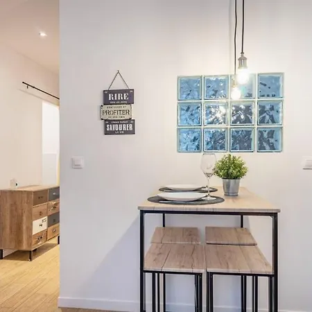 T2 Plage Catalans-vieux Port Apartment *