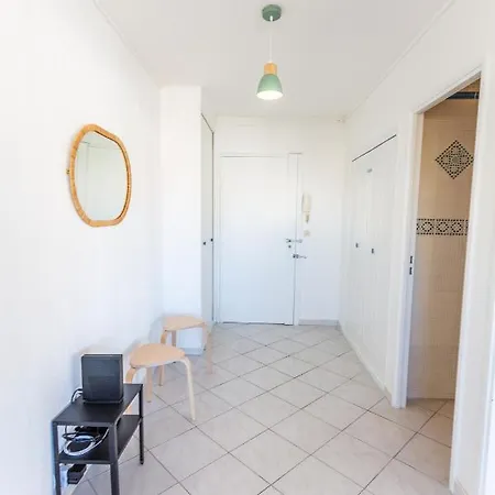 Superbe 100m2 - 2 Balcons - Proche Gare - Climatise Apartment