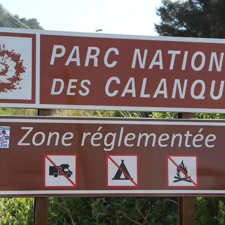 Holiday home Cabanon Aux Goudes A Avec Vue