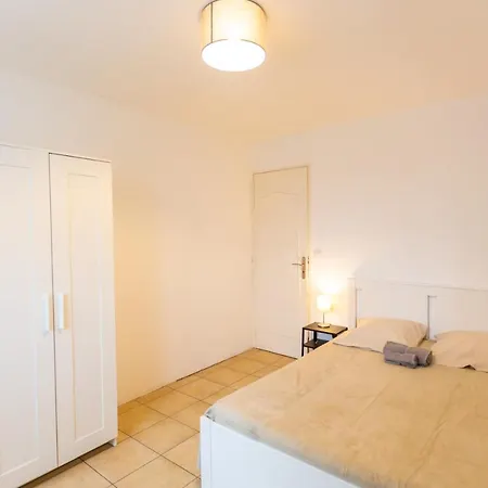 Superbe T4 Renove Spacieux Avec Stationnement Libre Et Gratuit Marseille