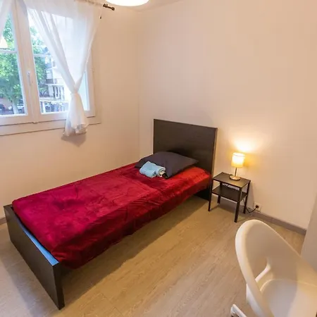 Superbe T4 Renove Spacieux Avec Stationnement Libre Et Gratuit Marseille