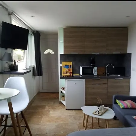 D'environ 20m2, Piscine, Vue Mer, Pour 2 Personnes Apartment