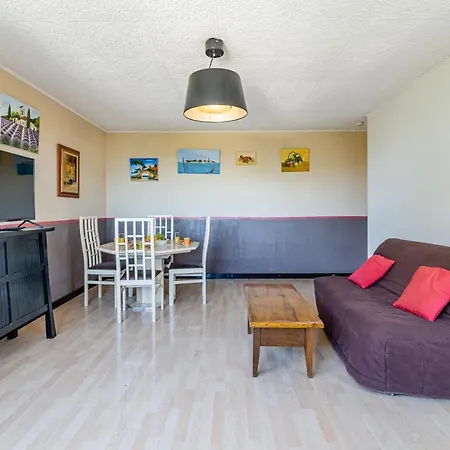 Appart N Suites: 1 Chambre Et Sejour Au Calme+ Parking+ Netflix