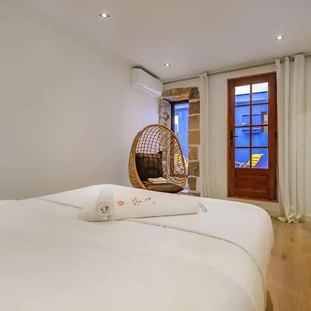 Apartment 5*, Climatise, Avec Terrasse Au Quartier Le Panier