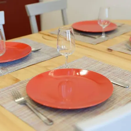 Apartment Schuman 2 - Le Bonheur De La Joliette Marseille