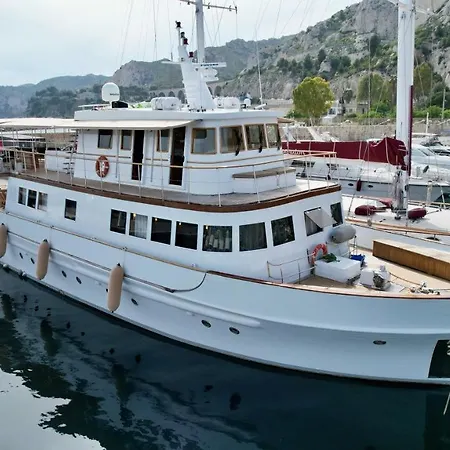 Yacht Clara One 32m Luxe * Marseille