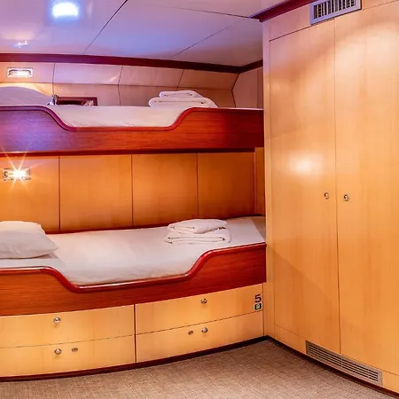 Yacht Clara One 32m Luxe Marseille
