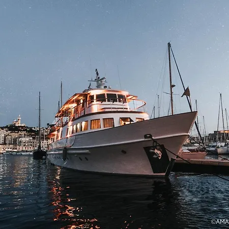 Botel Yacht Clara One 32m Luxe
