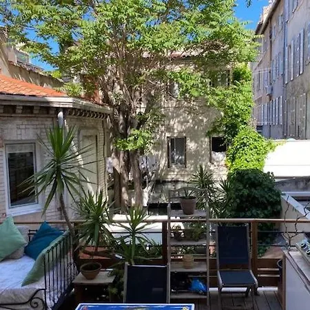 Paradis Apartment