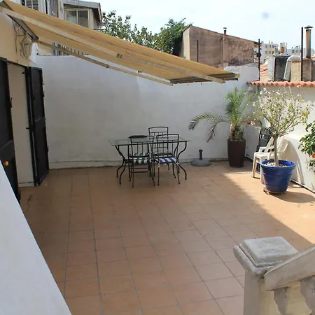 Holiday home Maison 3 Gde Terrasse Proche Vieux Port Et Sncf Marseille