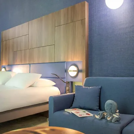 Mercure Centre Bompard La Corniche Hotel