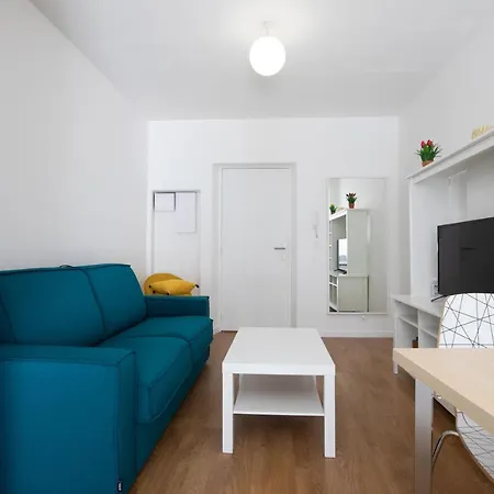 Le Patio Du 4eme Apartment *
