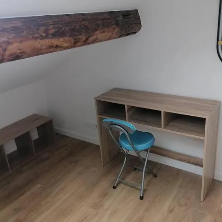 : Joli Avec Garage * Μασσαλία