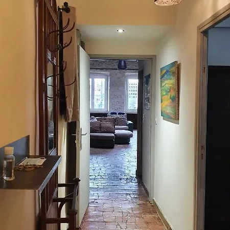 Appartement Grand Loft En Plein Coeur Du Vieux-port
