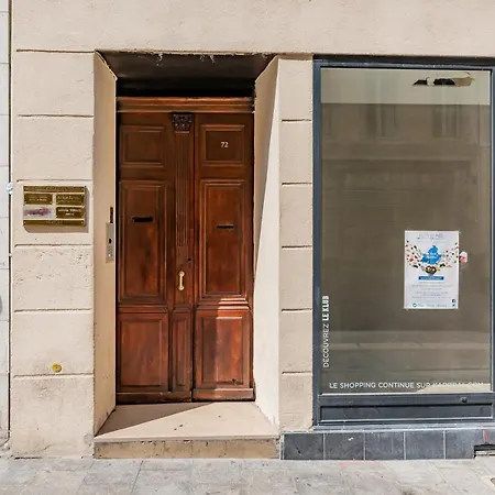 De Grand Standing, Joliment Décoré Appartement