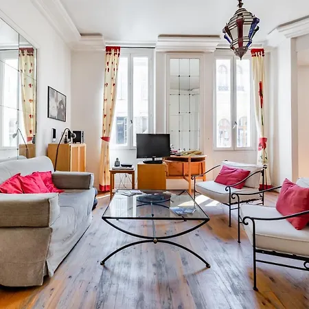 Apartment De Grand Standing, Joliment Decore
