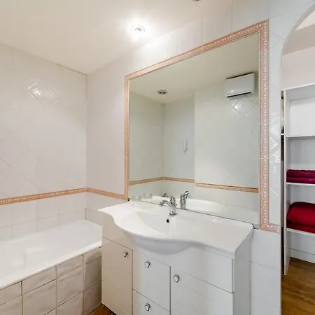 Apartment De Grand Standing, Joliment Decore *
