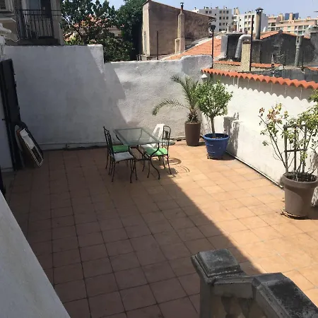 Holiday home Maison 3 Gde Terrasse Proche Vieux Port Et Sncf Marseille
