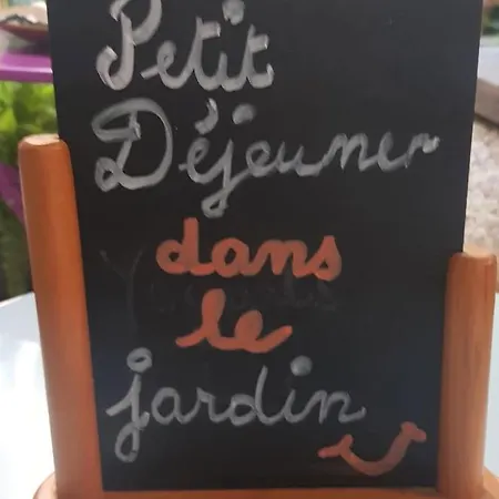 Les De Jeannette 2*