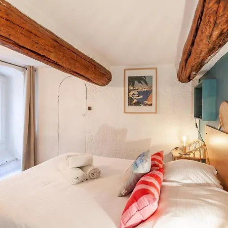 Le Cabanon Du Vieux Port *