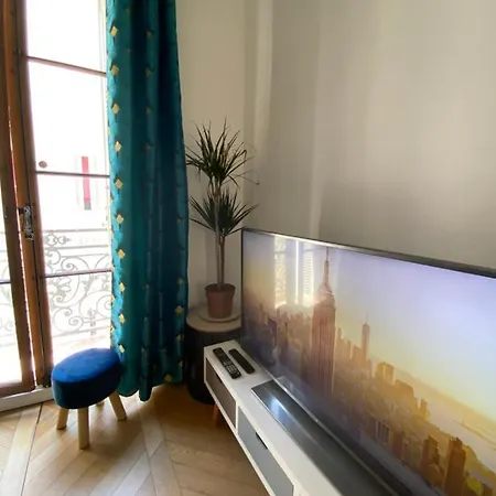 Superbe T2 Haussmannien Au Coeur De Marseille
