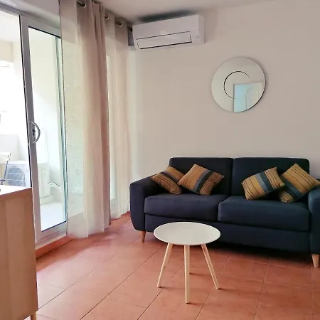 Apartment La Major, T2 Standing Avec Parking *