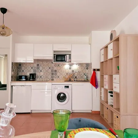 Apartment La Major, T2 Standing Avec Parking *