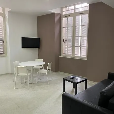 Five Stars C5 * Marseille