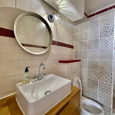 Charming Studio Near The Old Port *