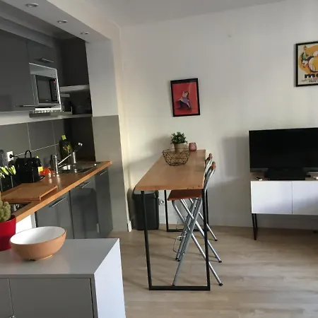 Studio Avec Balcon Amenage Et Wifi A A 2 Km De La Plage Apartment *