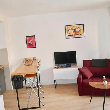 Apartment Studio Avec Balcon Amenage Et Wifi A A 2 Km De La Plage