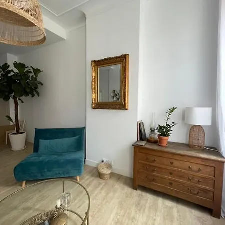 Elegant Apt In The Heart Of *