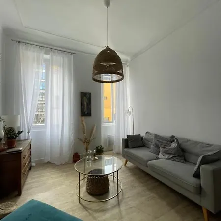 Apartment Elegant Apt In The Heart Of *