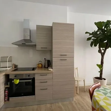 Apartment Elegant Apt In The Heart Of