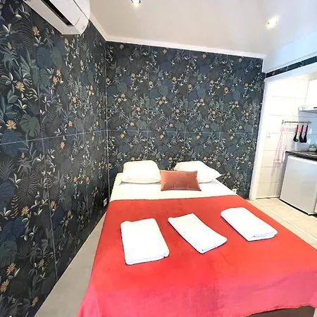 Studio Gare Saint Charles 2eme *