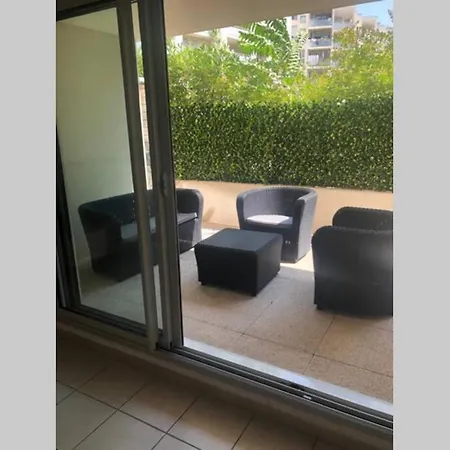 Spacieux Et Bel Avec Grande Terrasse