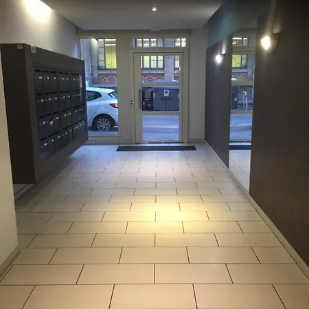 Spacieux Et Bel Avec Grande Terrasse *