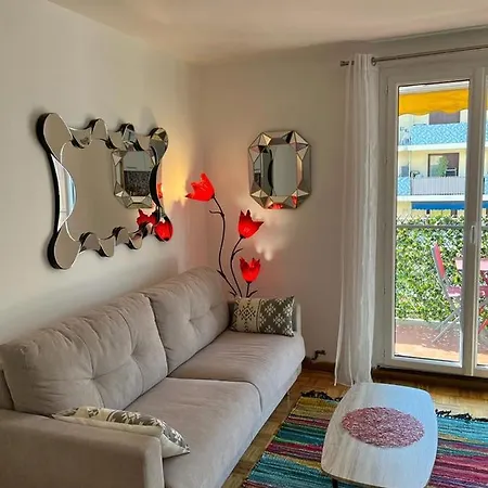 Marseille, Bel Et Spacieux De 60m² *