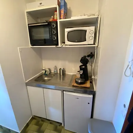 Studio Fac Saint Jerome Apartment *