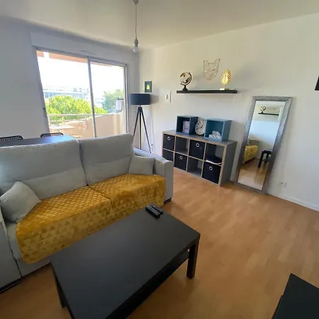 Studio Fac Saint Jerome Apartment *