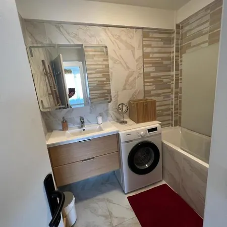 Apartment Marseille, Bel Et Spacieux De 60m²