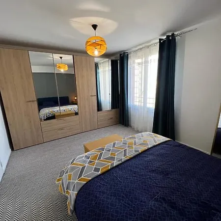 Marseille, Bel Et Spacieux De 60m²
