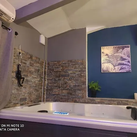 Suite Avec Jacuzzi 