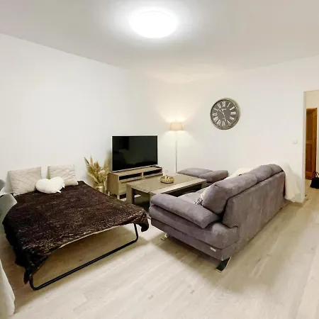 Apartment T2 Le Bien Etre 9eme-wifi-netflix-metro-parking-plage *